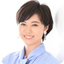 笑顔の瀧口友里奈氏の写真
